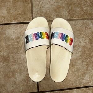 Rainbow Coach Slides size 8